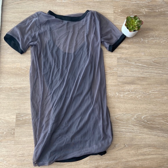 Mesh Dress - Picture 3 of 4